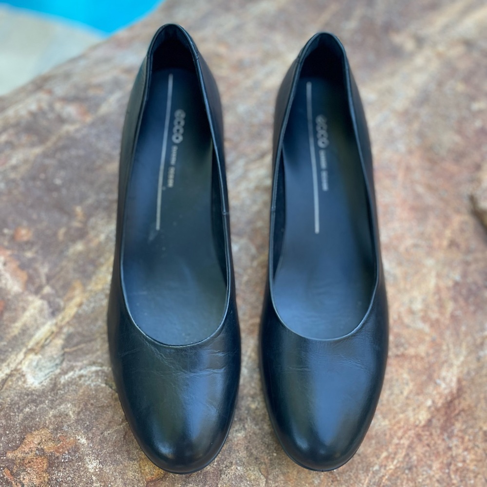 Ecco Block Heel Pumps in Black